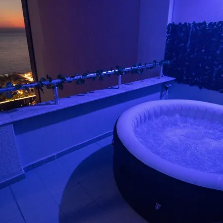 Odore Di Mare Con Jacuzzi